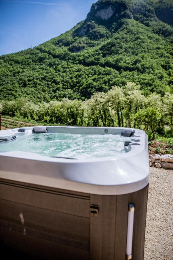 Agriturismo Le Due Querce 세레토디스폴레토 외부 사진