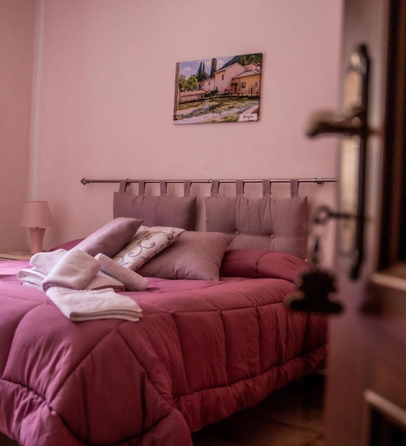 Agriturismo Le Due Querce 세레토디스폴레토 외부 사진